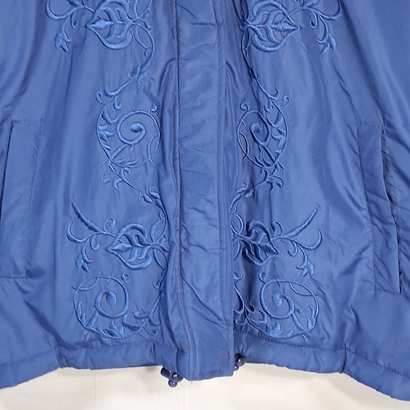 Women's Vintage Tudor Court Blue Medium Embroidered Quilted Full Zip Jacket/Coat - Picture 5 of 14